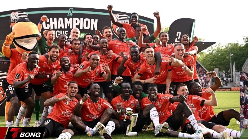 Đội hình màu giải hiện tại của Lorient